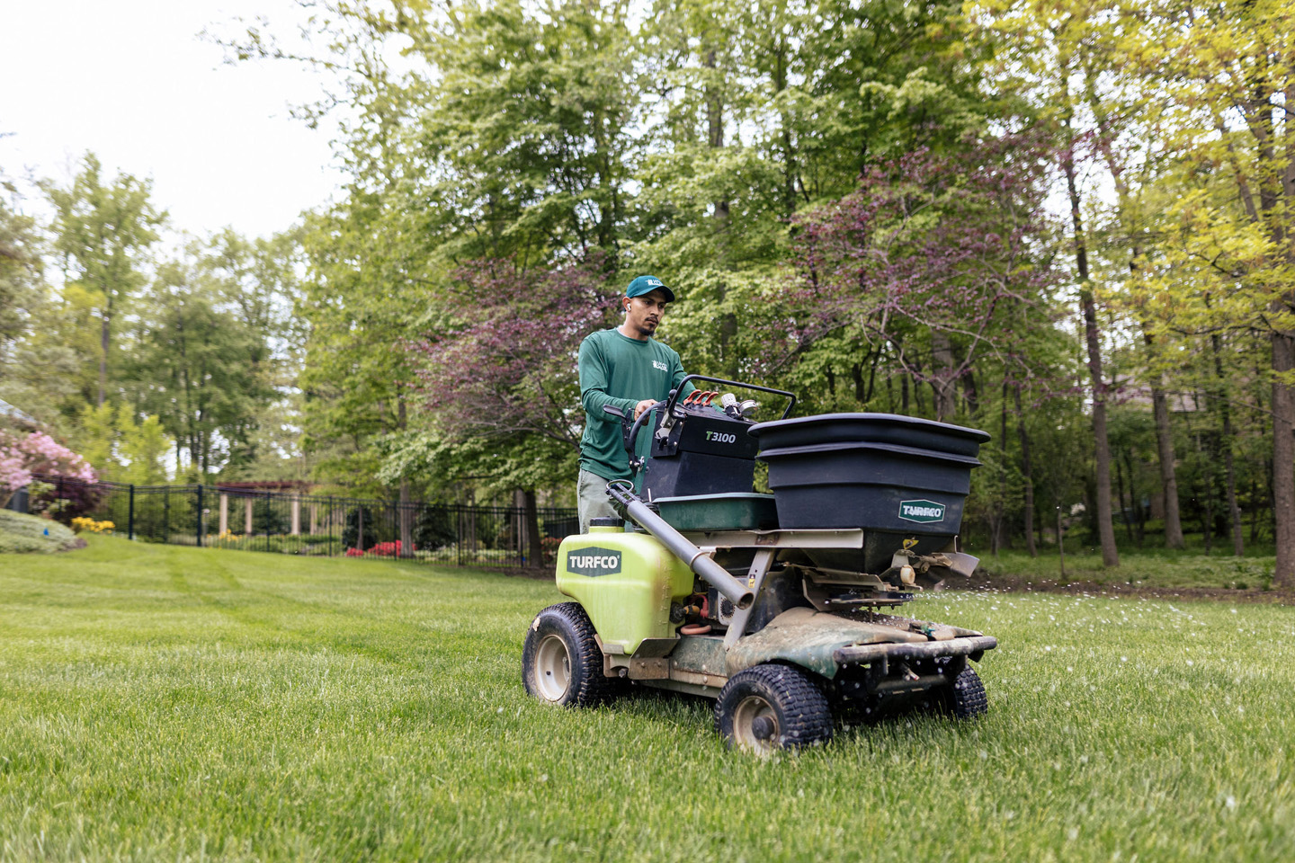 lucas and clark grounds company, professional lawn care and landscaping