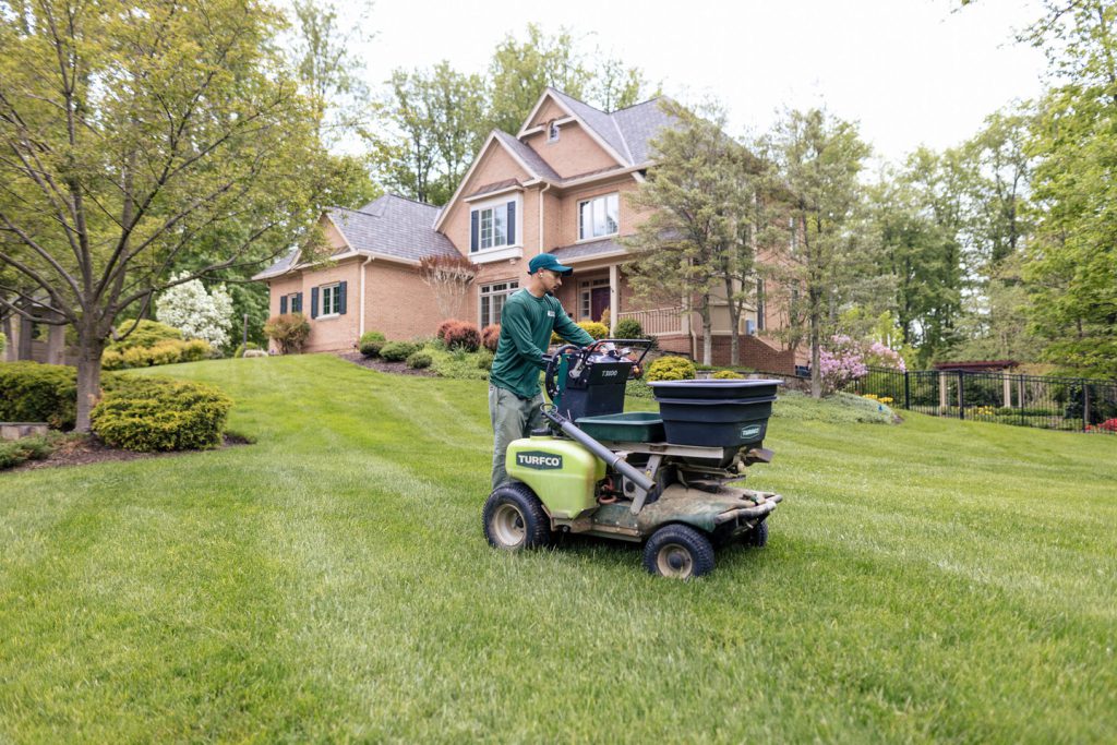 lucas and clark grounds company, professional lawn care and landscaping