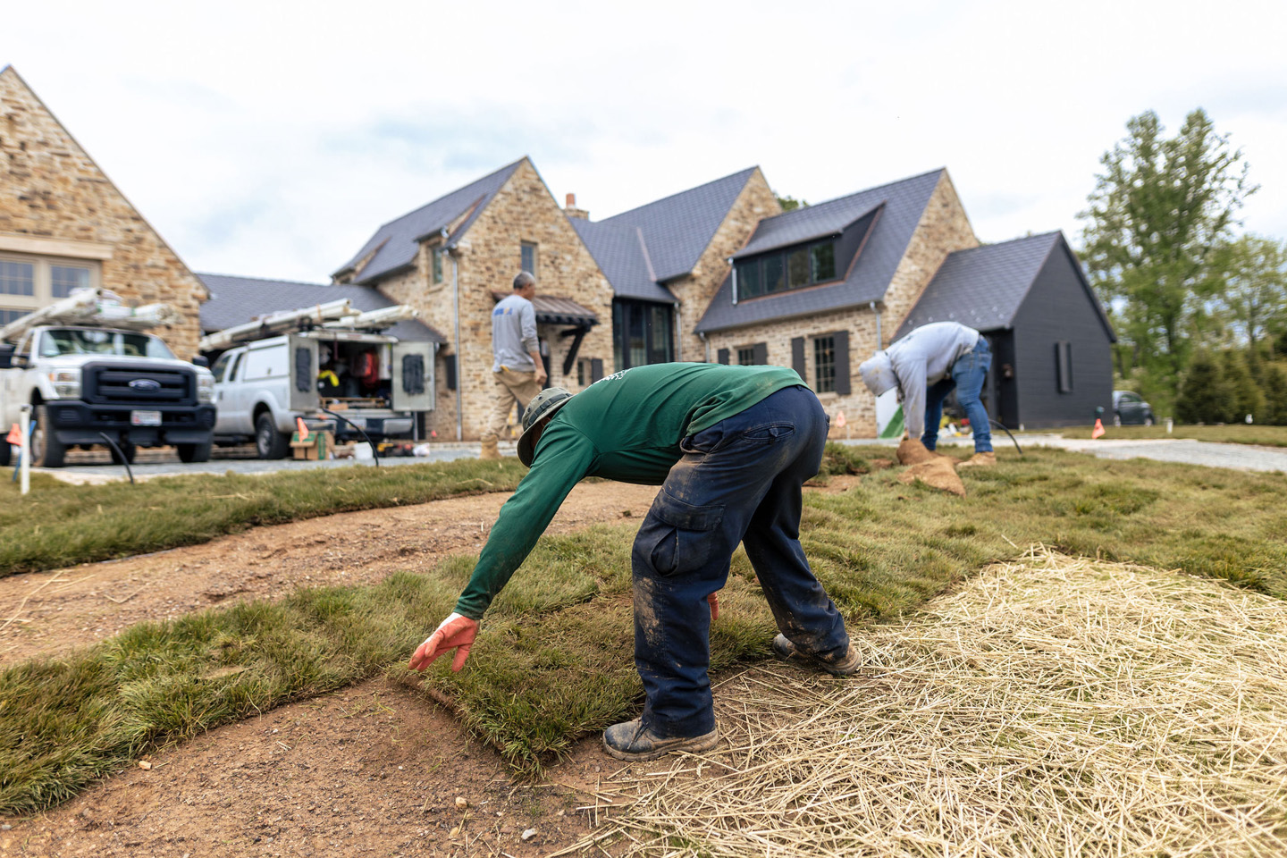 lucas and clark grounds company, professional lawn care and landscaping