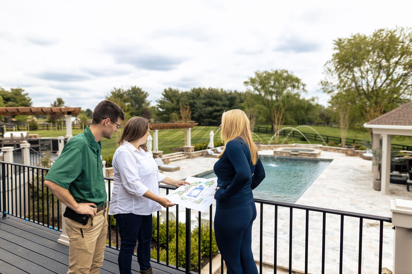 lucas and clark grounds company, professional lawn care and landscaping