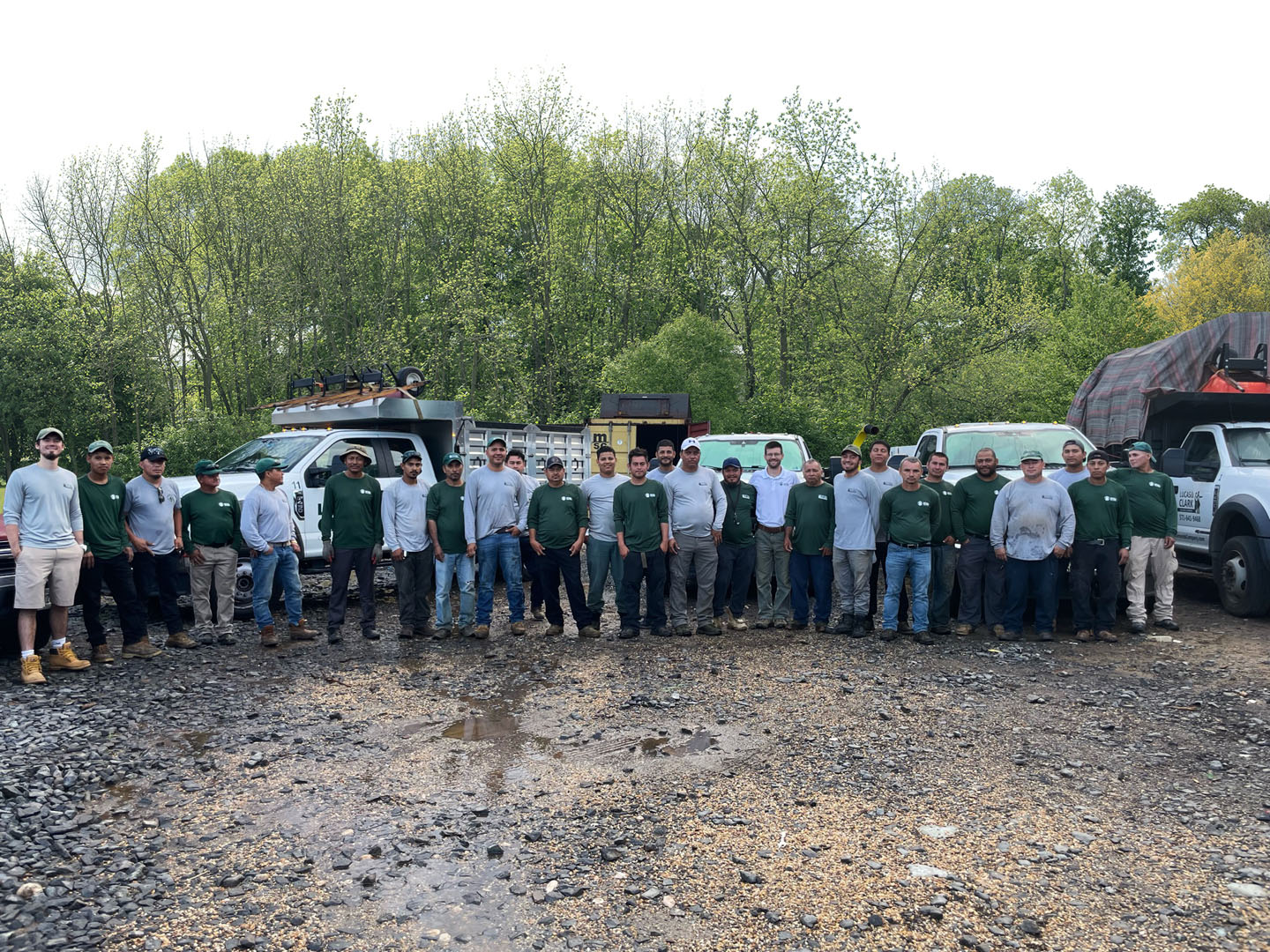 lucas and clark grounds company, professional lawn care and landscaping