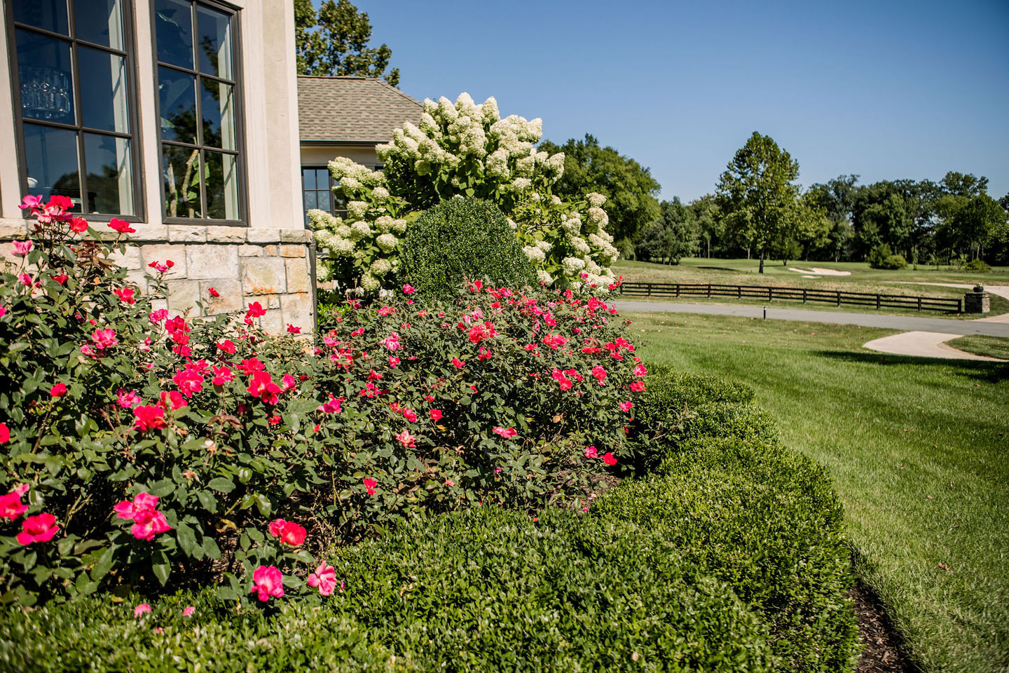 lucas and clark grounds company, professional lawn care and landscaping