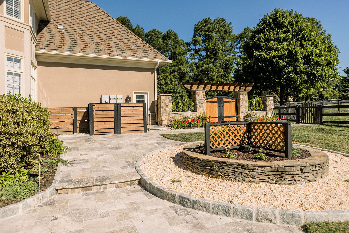 lucas and clark grounds company, professional lawn care and landscaping