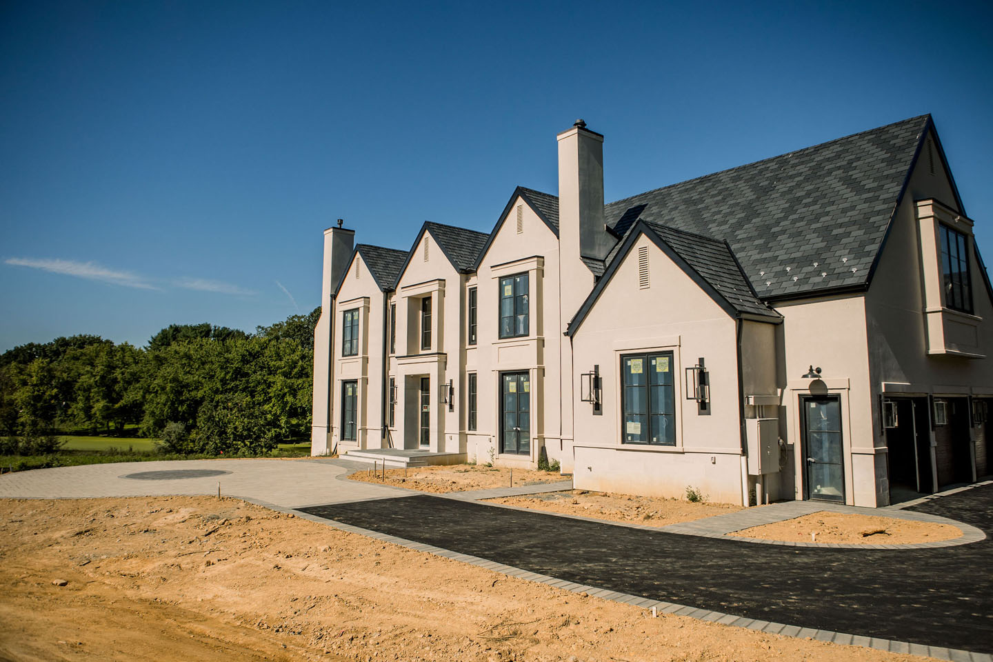 lucas and clark grounds company, professional lawn care and landscaping