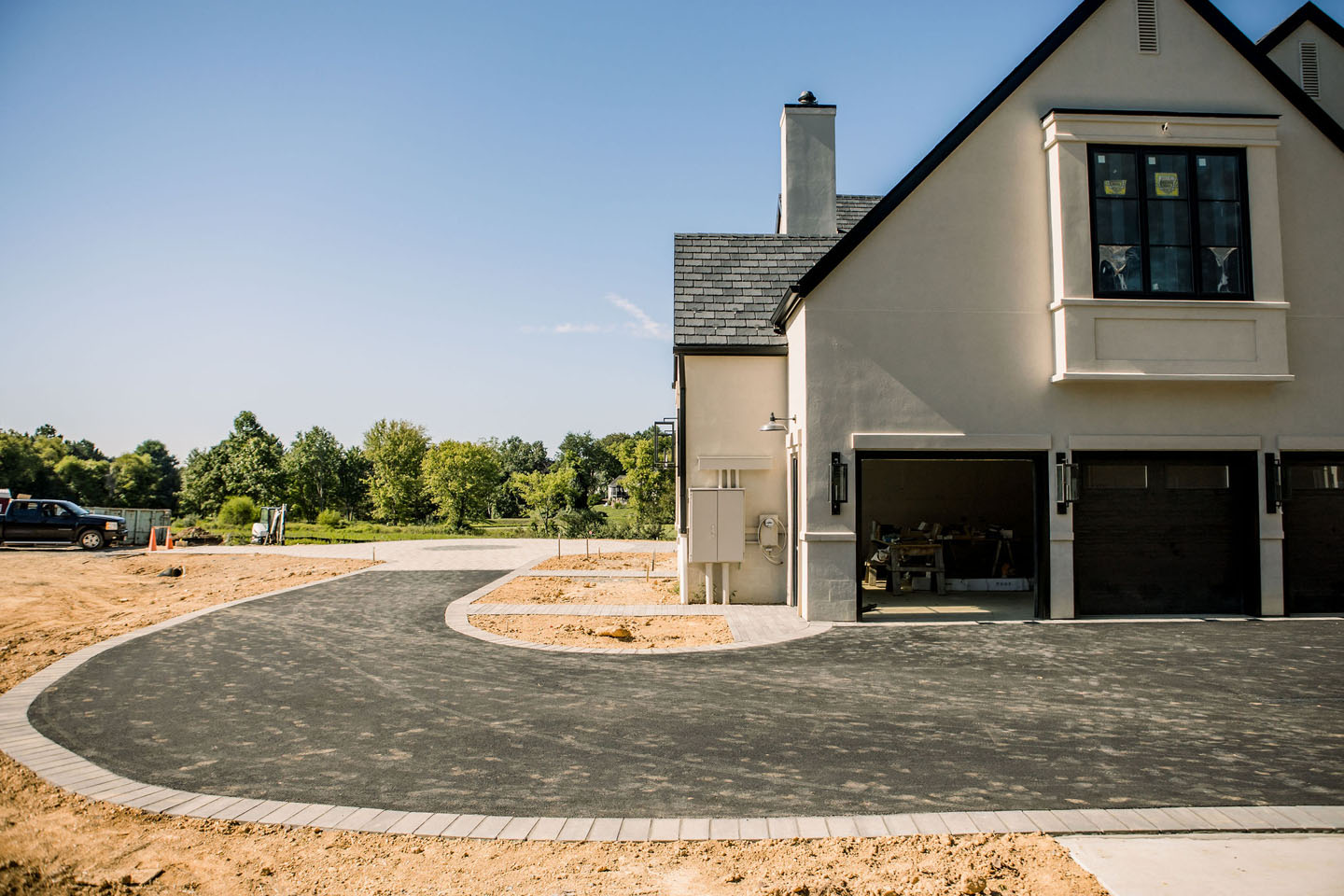 lucas and clark grounds company, professional lawn care and landscaping