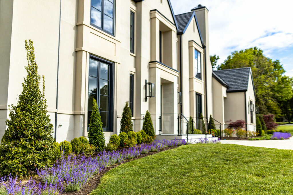 lucas and clark grounds company, professional lawn care and landscaping