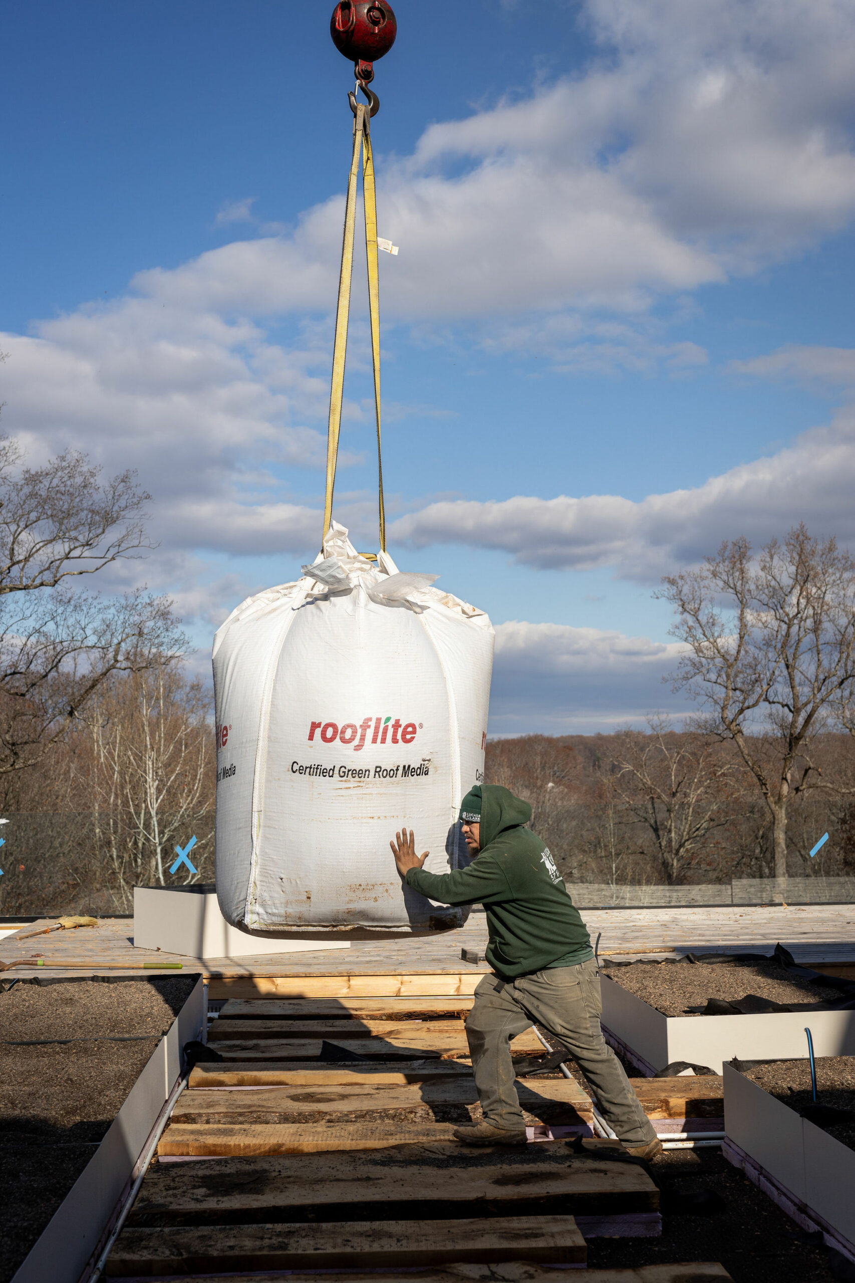 lucas and clark grounds company, professional lawn care and landscaping