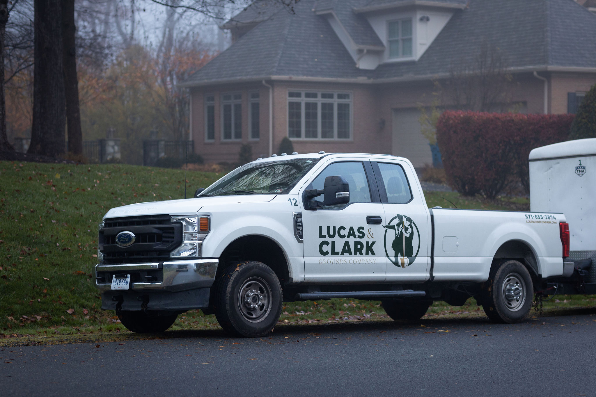 lucas and clark grounds company, professional lawn care and landscaping