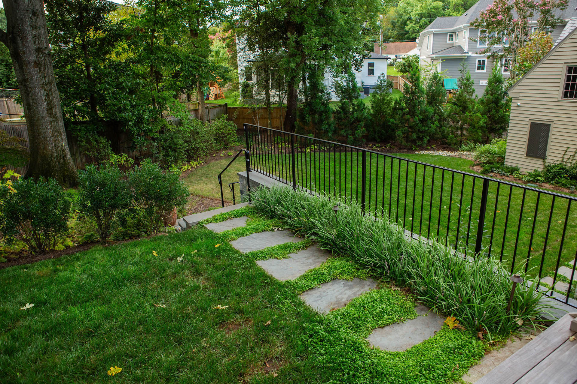 lucas and clark grounds company, professional lawn care and landscaping