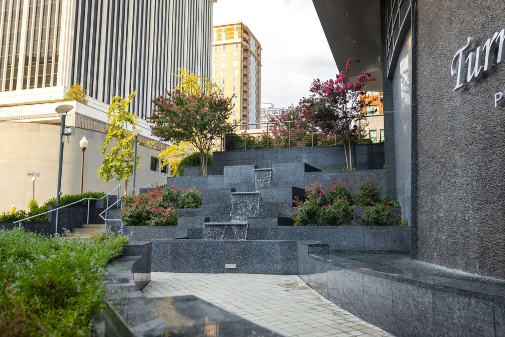 lucas and clark grounds company, professional lawn care and landscaping