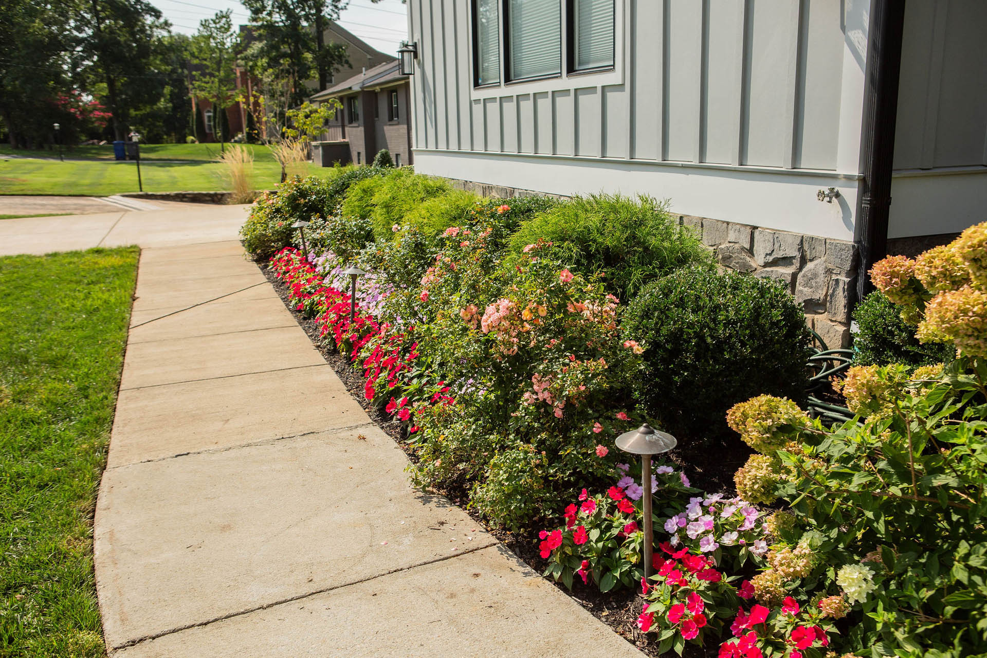 lucas and clark grounds company, professional lawn care and landscaping