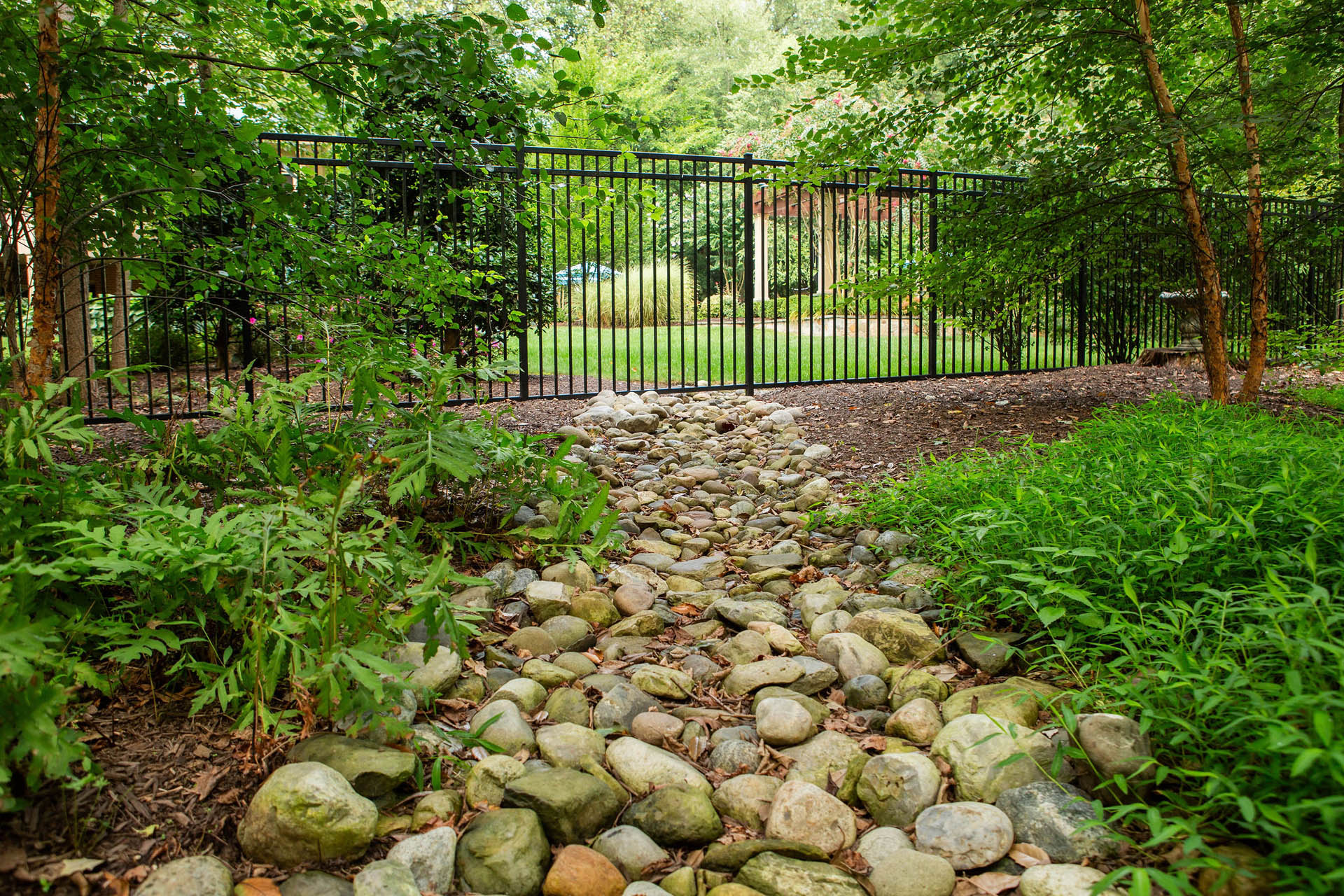 lucas and clark grounds company, professional lawn care and landscaping