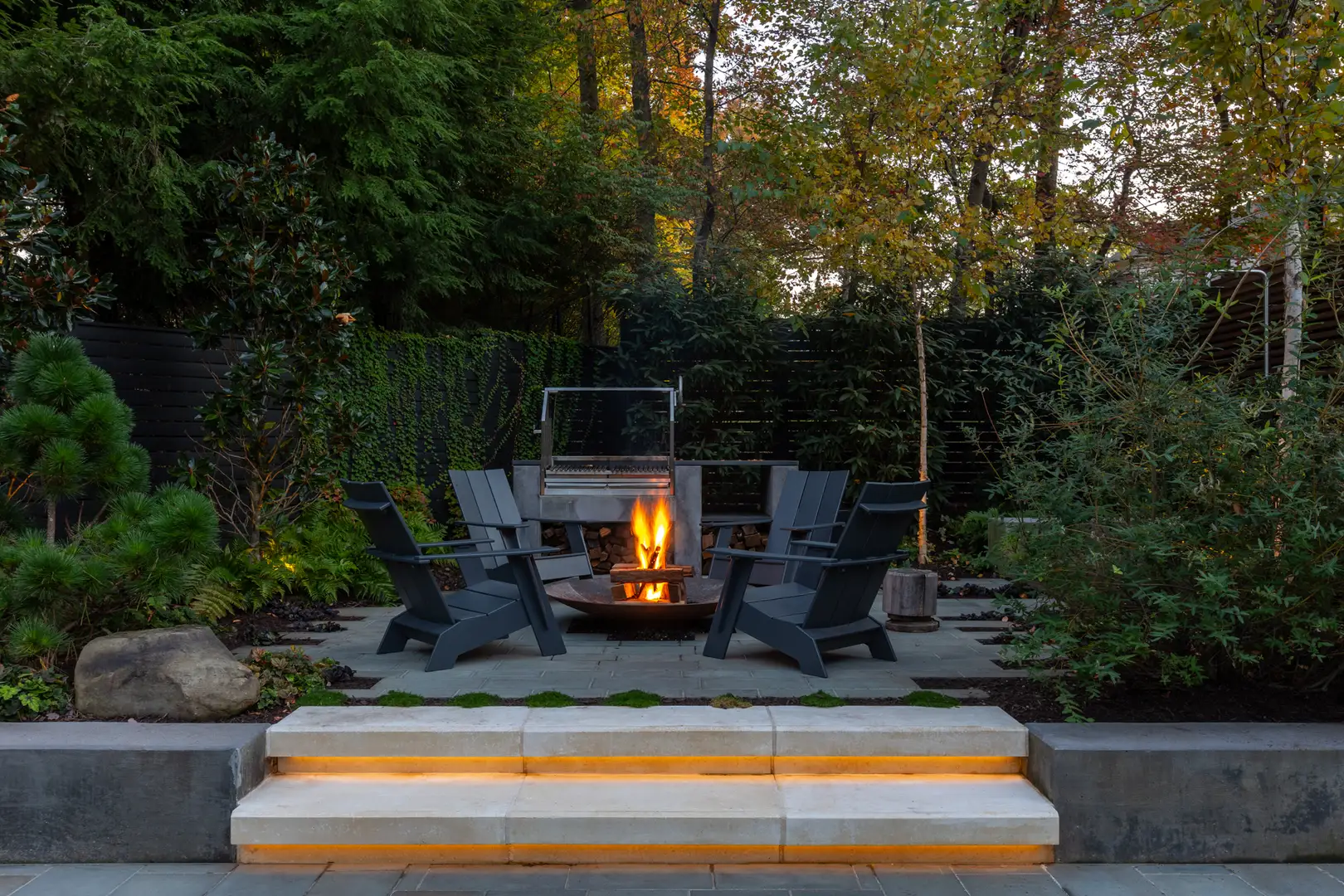 lucas and clark grounds company, professional lawn care and landscaping