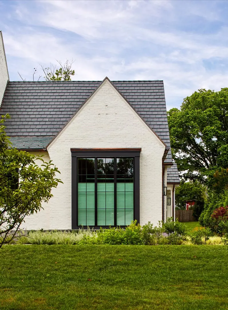 lucas and clark grounds company, professional lawn care and landscaping