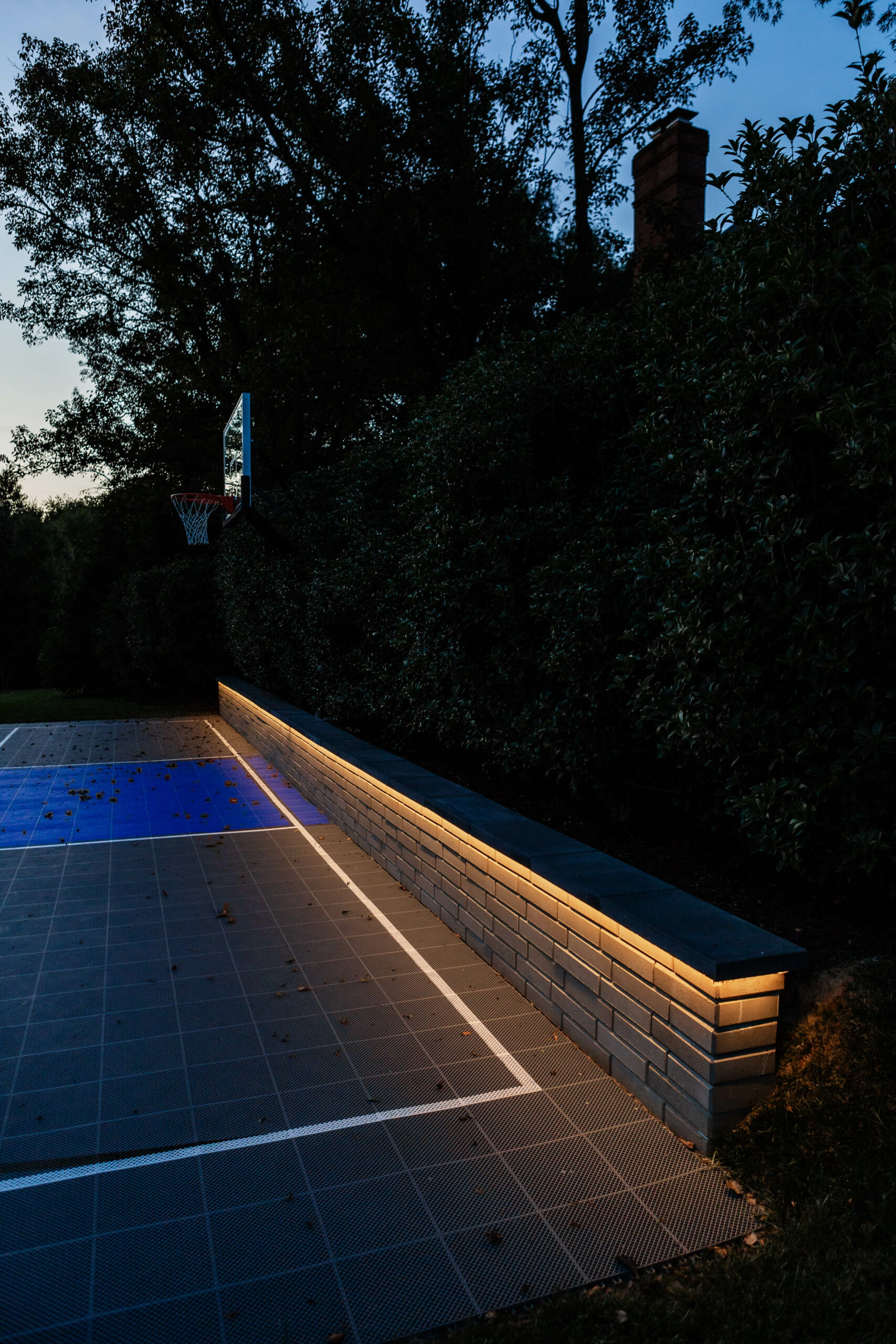 spourt court lighting 